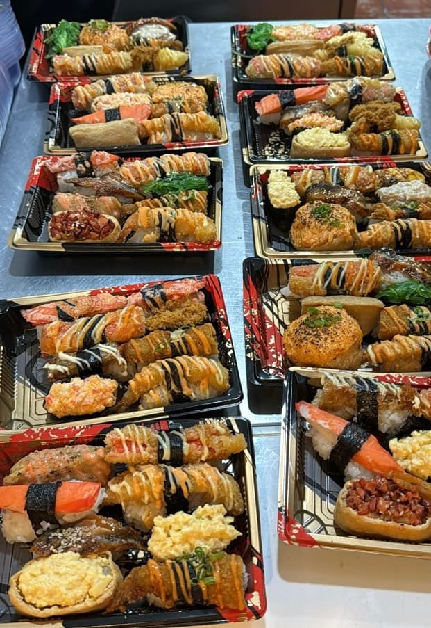 Double Sushi Box @ Jelutong