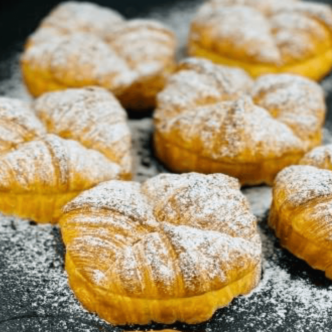 Croissant Island