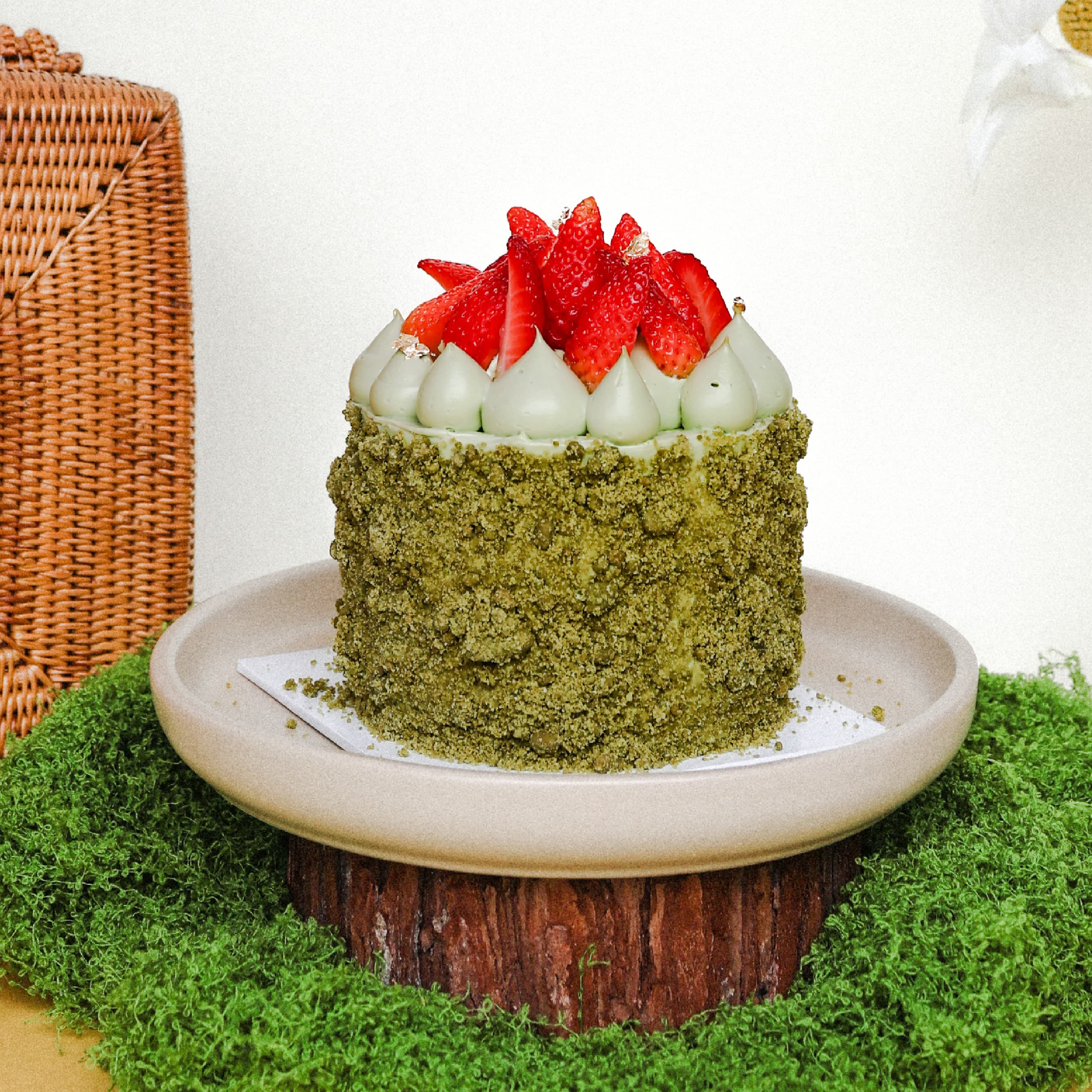 4" Matcha Strawberry Cake