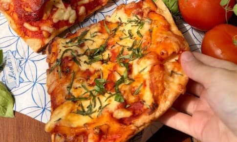 Mini Pizza Turkey Ham & Pineapple