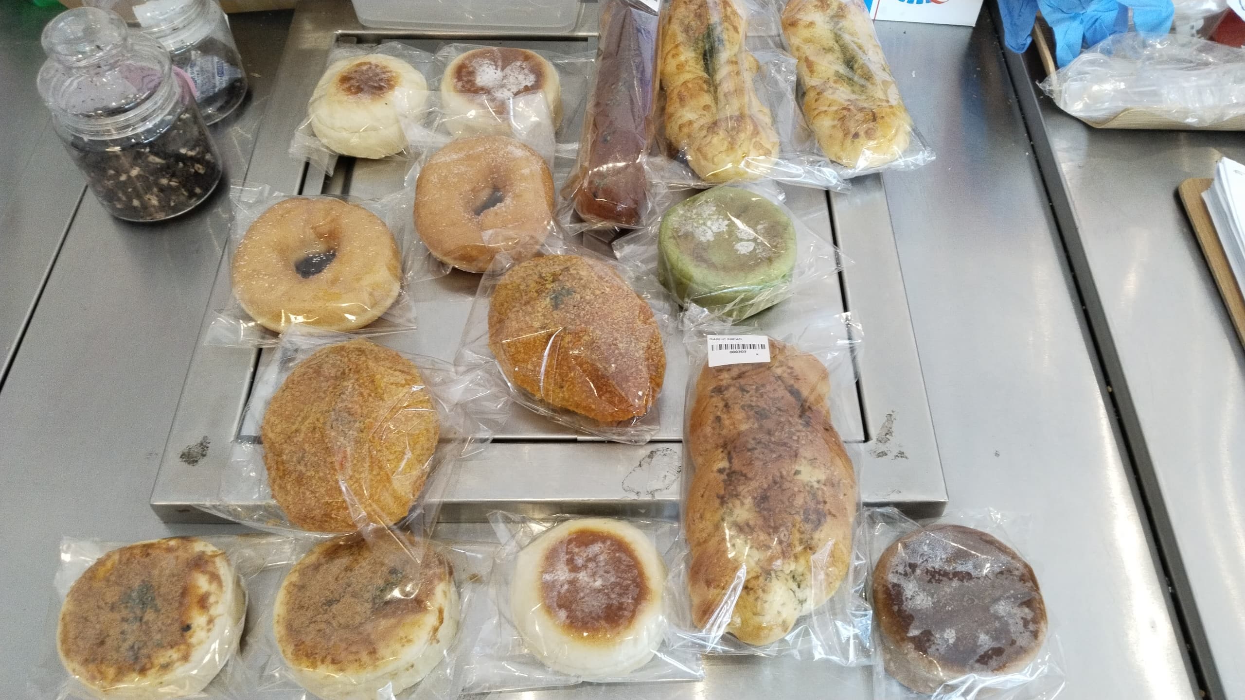 5 Premium Pastries 